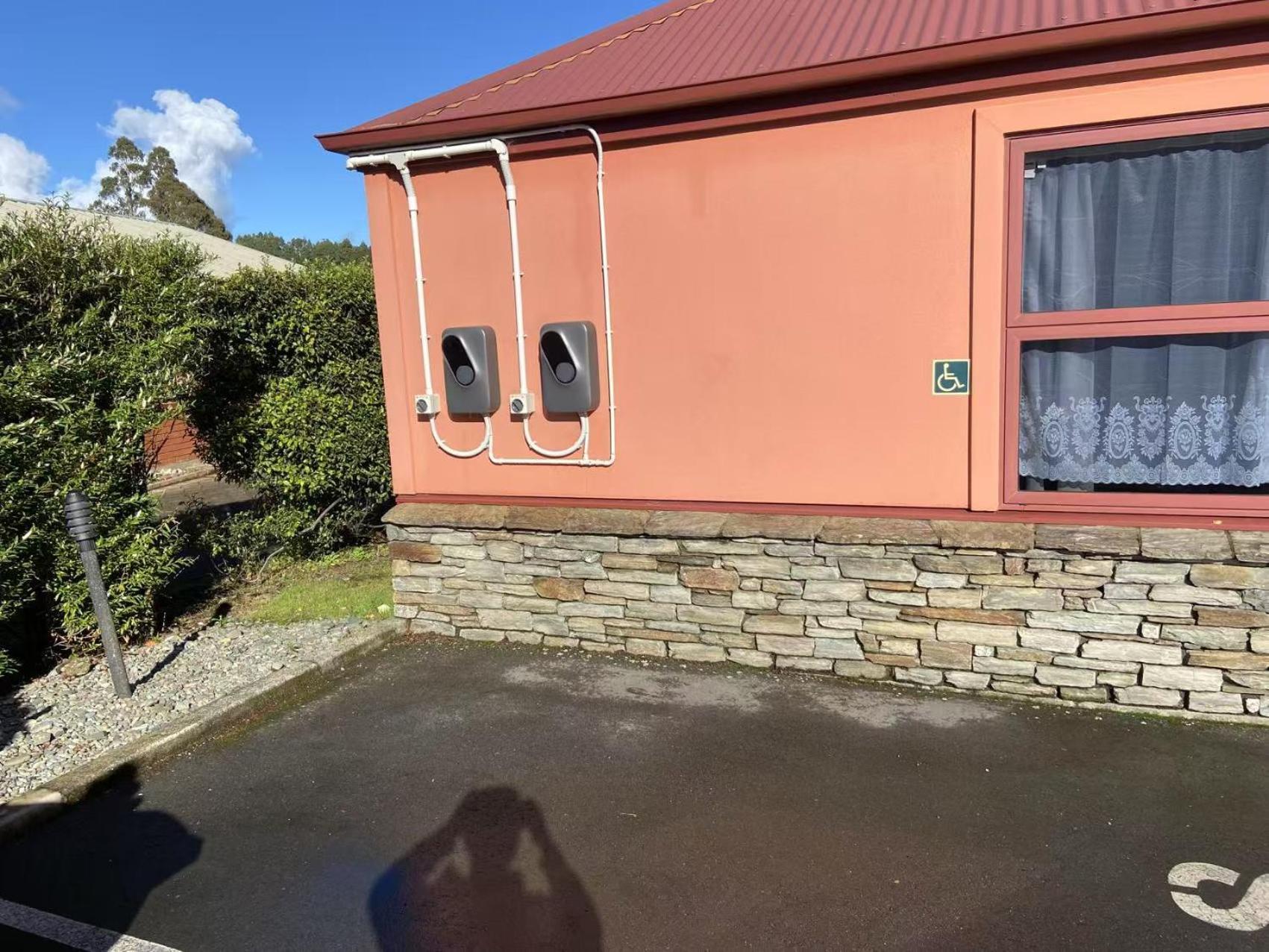 Red Tussock Motel Te Anau Exterior photo
